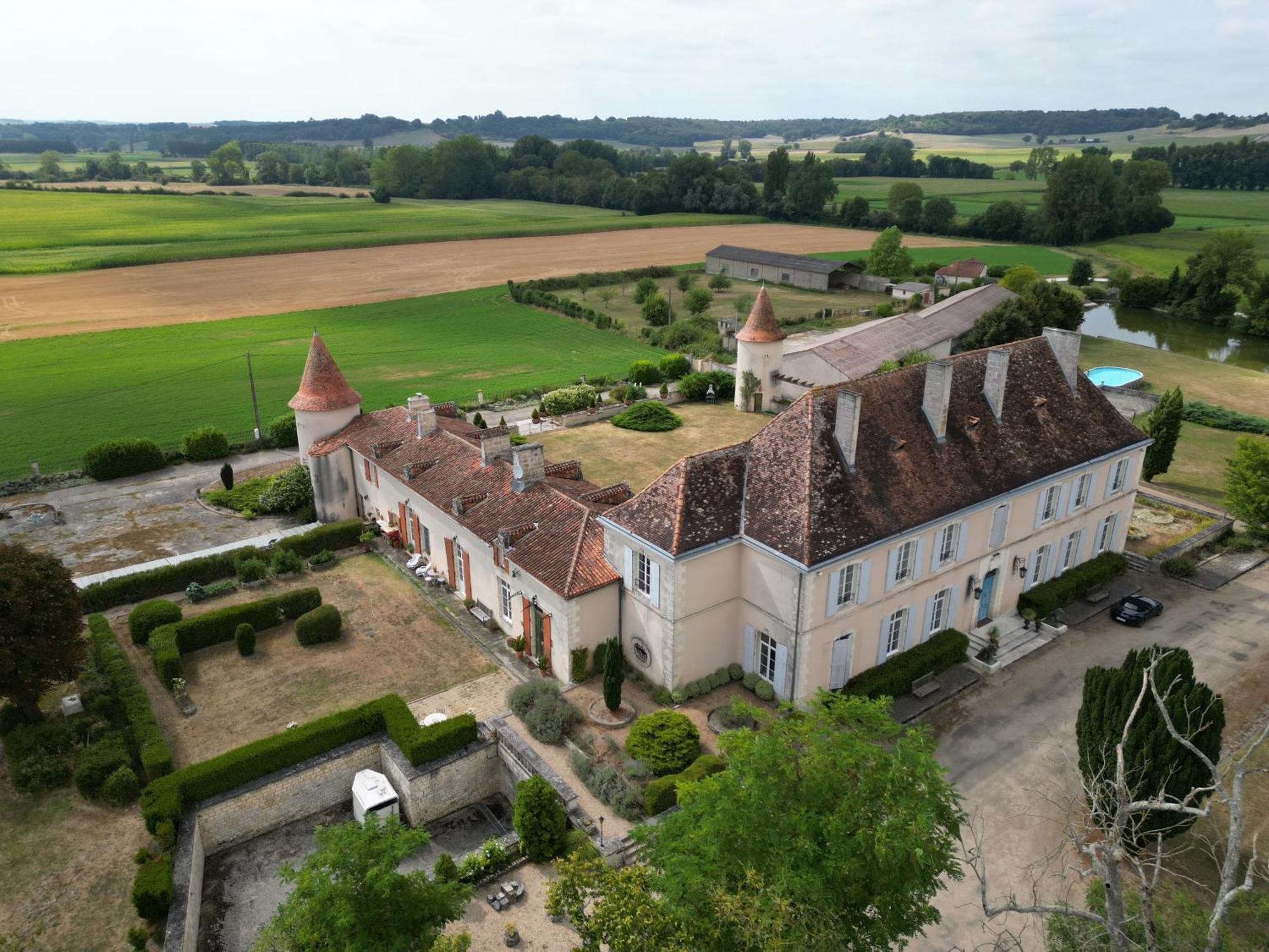 Chateau Du Bourbet Cherval Dış mekan fotoğraf